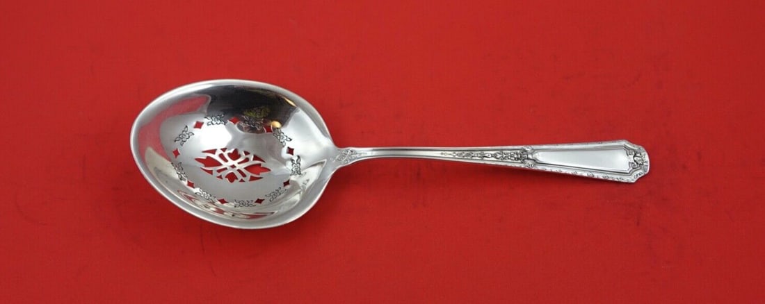 Towle Louis XIV Sterling Silver Small Ice Spoon 7 3/4": Towle Louis XIV Sterling Silver Small Ice Spoon 7 3/4" Indulge in the elegance of the Louis XIV pattern by Towle with this small ice spoon, measuring 7 3/4 inches. Crafted from high-quality sterling s