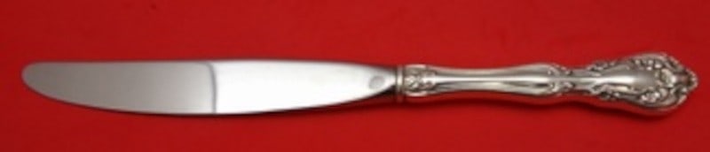 Sterling Silver Modern Knife 8.75 Inch Chateau Rose Pattern: Sterling Silver Modern Knife 8.75 Inch Chateau Rose Pattern This is a sterling silver regular knife in the Chateau Rose pattern by Alvin. The knife features a modern design, measures 8 3/4 inches in l