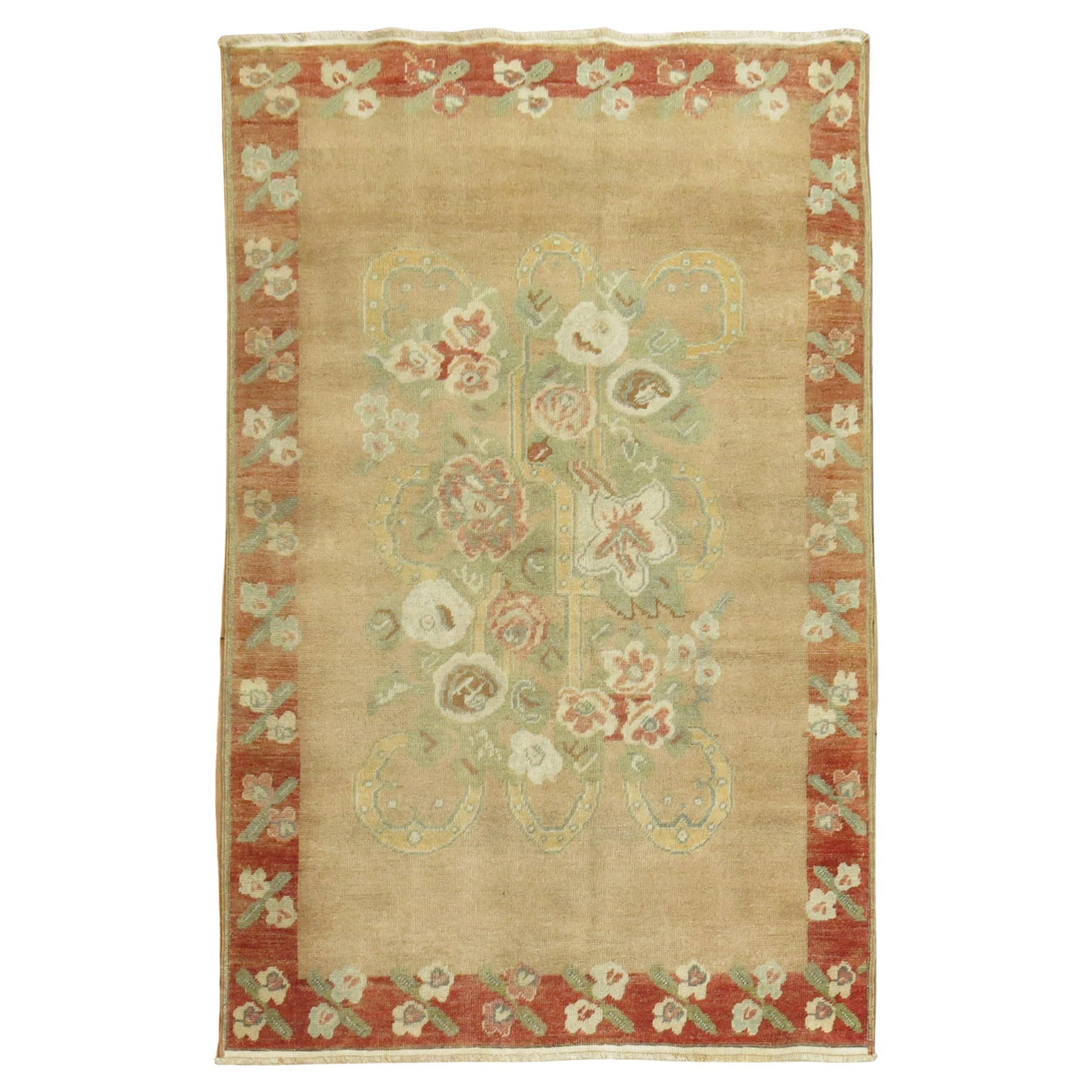 Mid-Century Modern Wool Turkish Floral Rug 41 x 60: Mid-Century Modern Wool Turkish Floral Rug 41 x 60 Discover the charm of this small vintage Turkish floral rug, expertly hand-woven from high-quality wool. This mid-century modern piece features a del