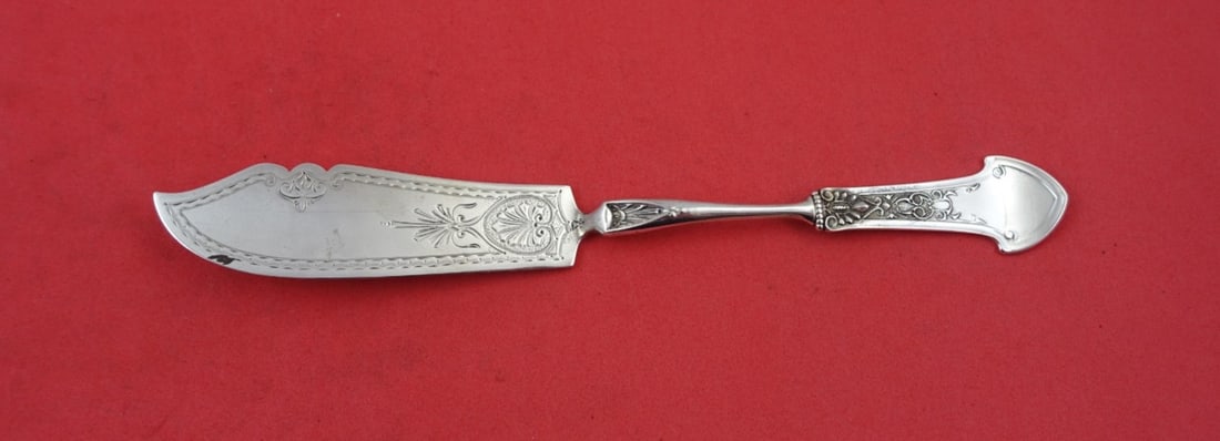 Gorham Corinthian Sterling Silver 8" Master Butter Knife Brite-Cut: Gorham Corinthian Sterling Silver 8" Master Butter Knife Brite-Cut This exquisite 8" Master Butter Knife from the Corinthian pattern by Gorham is crafted from sterling silver. Featuring a flat handle
