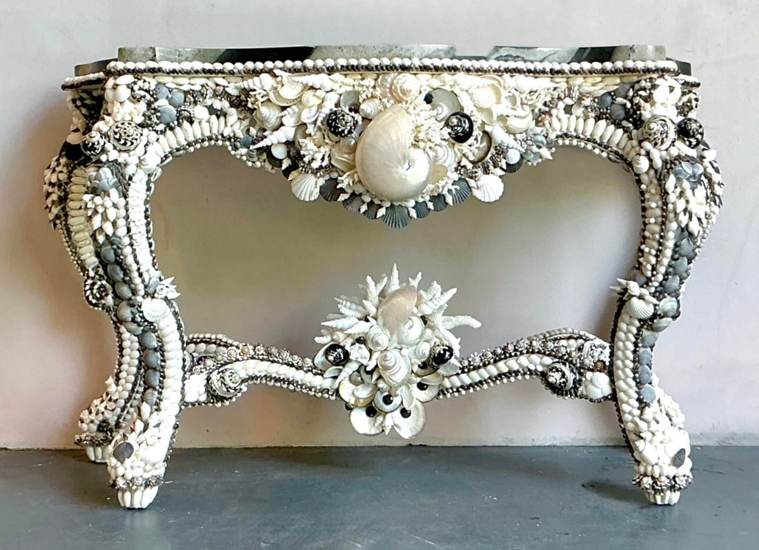 Shell Encrusted Console Table with Marble Top in Coastal Rococo Style - 3