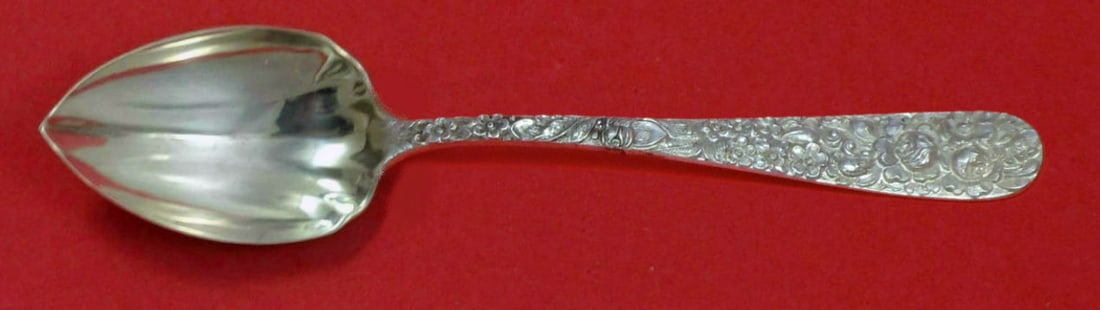 Stieff Rose Sterling Silver Custom Grapefruit Spoon Fluted 5 3/4": Stieff Rose Sterling Silver Custom Grapefruit Spoon Fluted 5 3/4" This exquisite grapefruit spoon from the renowned pattern 'Rose' by Stieff is crafted from high-quality sterling silver. Measuring 5 3