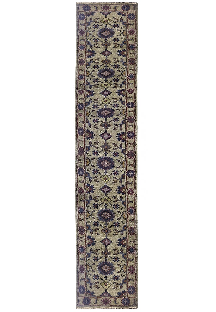 14 Feet Handwoven Indian Wool Runner Mahal Design: 14 Feet Handwoven Indian Wool Runner Mahal Design Free continental US Shipping Enhance your living space with this exquisite 14' Handmade Indian Wool Runner, meticulously crafted by skilled artisans.