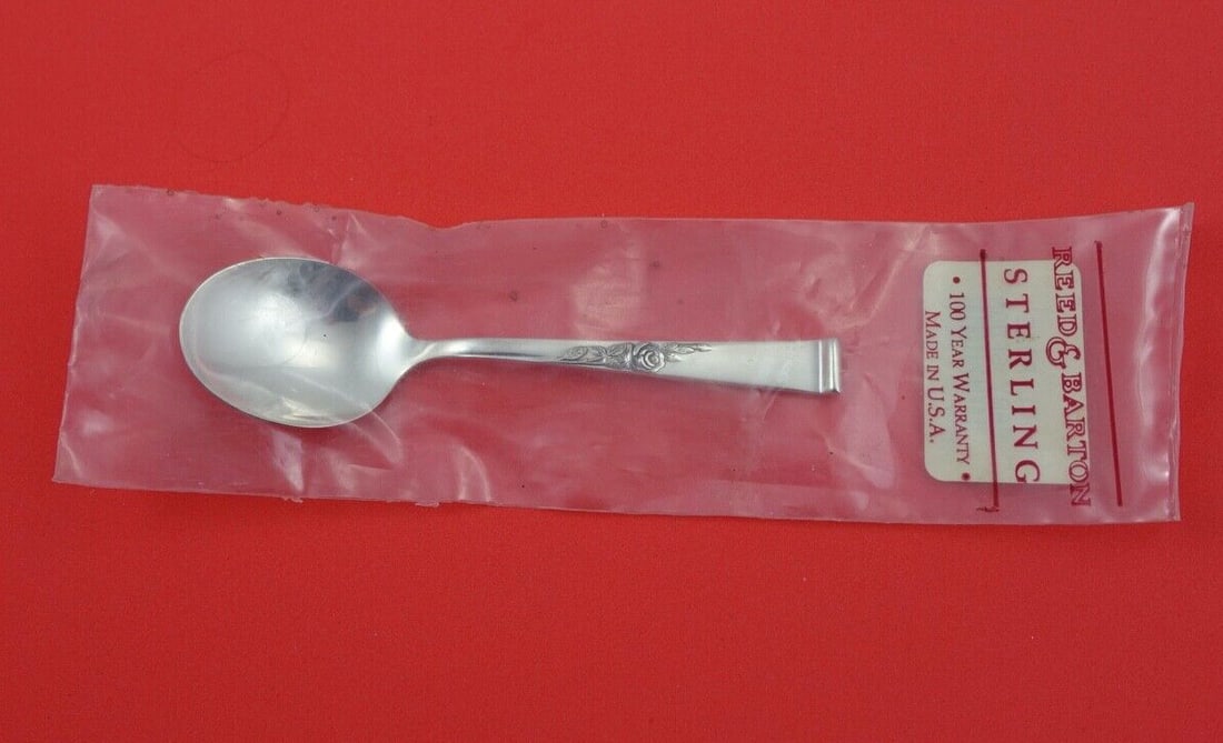 Reed & Barton Classic Rose Sterling Silver Baby Spoon Factory Sealed 4.5": Reed & Barton Classic Rose Sterling Silver Baby Spoon Factory Sealed 4.5" This exquisite Classic Rose baby spoon by Reed & Barton is crafted from high-quality sterling silver, showcasing the elegant d