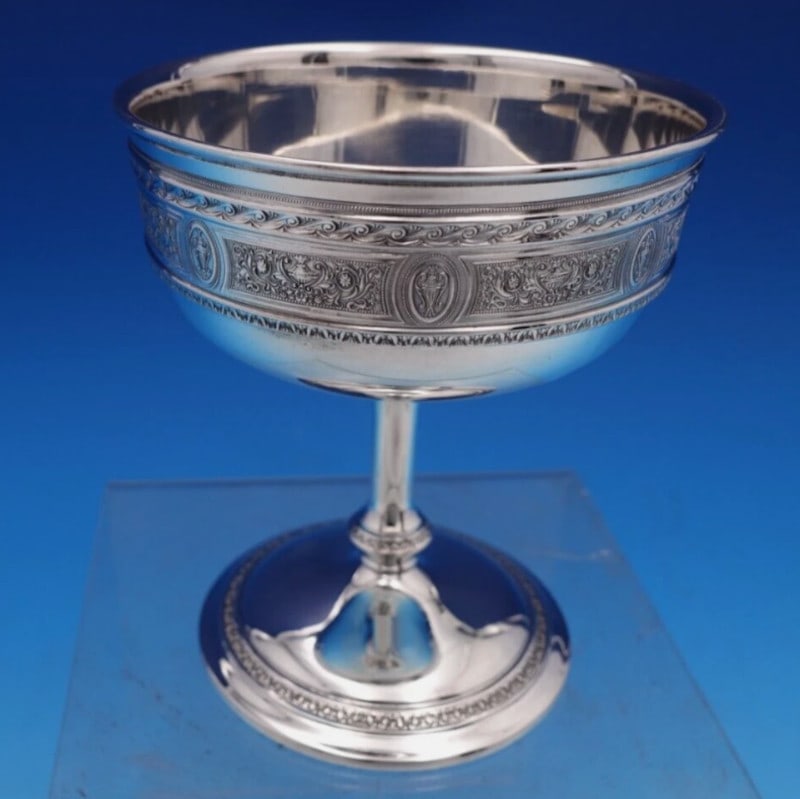 Sterling Silver Sherbet Dish Wedgwood Pattern by International 4.5 Inch: Sterling Silver Sherbet Dish Wedgwood Pattern by International 4.5 Inch This is a Wedgwood pattern sherbet dish crafted by International in sterling silver (.925). Featuring a Grecian motif with a del