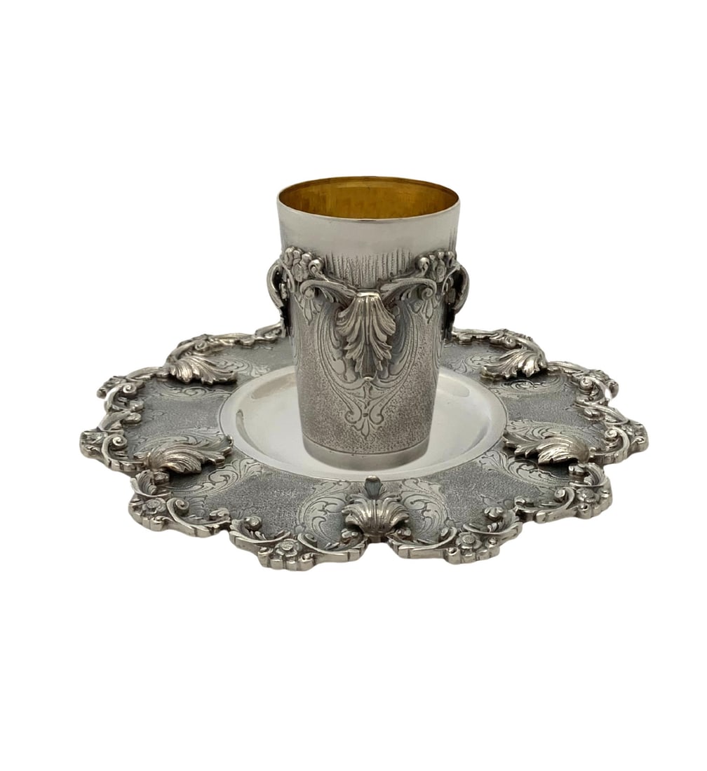 Handmade Italian 925 Sterling Silver Leaf Applique Cup & Tray Set: Handmade Italian 925 Sterling Silver Leaf Applique Cup & Tray Set This exquisite Italian 925 sterling silver cup and tray set showcases intricate handmade leaf applique chased swirl designs, combining