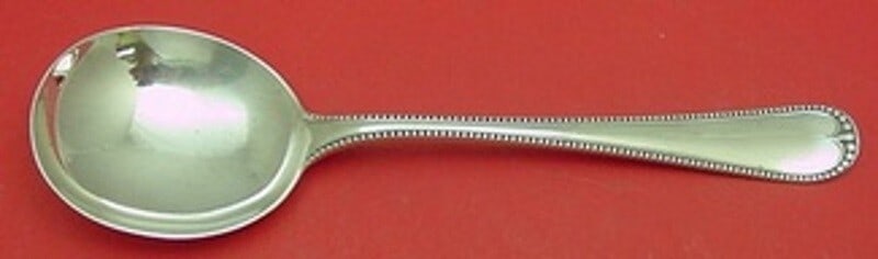 Gorham Newcastle Sterling Silver Gumbo Soup Spoon 6 7/8": Gorham Newcastle Sterling Silver Gumbo Soup Spoon 6 7/8" This exquisite gumbo soup spoon is part of the renowned Newcastle pattern by Gorham, crafted from high-quality sterling silver. Measuring 6 7/8