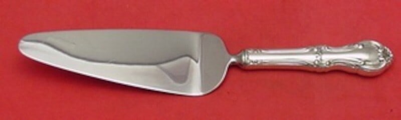 International Sterling Silver Joan of Arc Pie Server 10 3/8 Inch: International Sterling Silver Joan of Arc Pie Server 10 3/8 Inch Presenting the exquisite Joan of Arc pie server by International Sterling. This elegant cake/pie server features a classic sterling sil