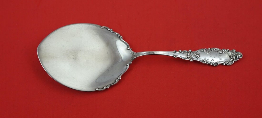 Gorham Luxembourg Sterling Silver Waffle Server 8 1/8 inches: Gorham Luxembourg Sterling Silver Waffle Server 8 1/8 inches Presenting the Luxembourg Waffle Server by Gorham, a stunning piece crafted from sterling silver. Measuring 8 1/8 inches, this elegant serv