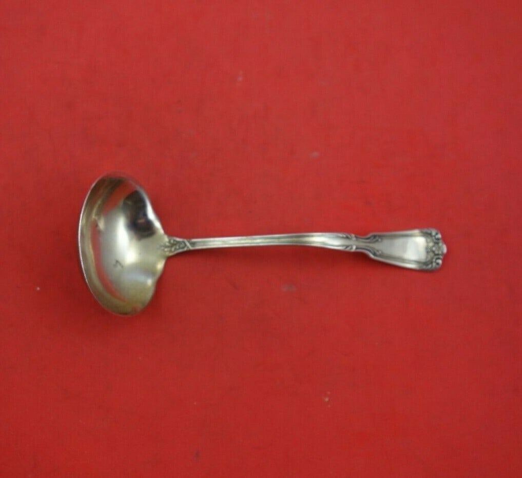 Reed and Barton Chambord Sterling Silver Sauce Ladle 5.25 Inch: Reed and Barton Chambord Sterling Silver Sauce Ladle 5.25 Inch This exquisite Chambord sauce ladle by Reed and Barton is crafted from high-quality sterling silver, showcasing a timeless design that ad