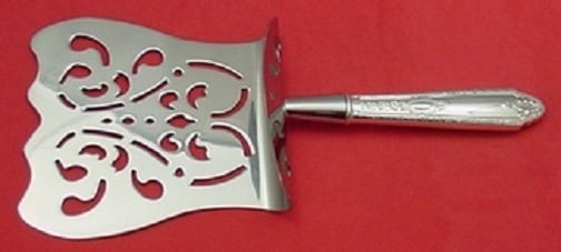 Gorham Cinderella Sterling Silver Asparagus Server 8.75 Inch Custom: Gorham Cinderella Sterling Silver Asparagus Server 8.75 Inch Custom This exquisite asparagus server features the elegant Cinderella pattern by Gorham, crafted from high-quality sterling silver. The se