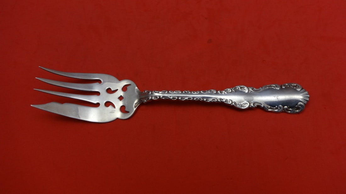 Whiting Louis XV Sterling Silver 7 Cold Meat Fork Pierced: Whiting Louis XV Sterling Silver 7 Cold Meat Fork Pierced This exquisite cold meat fork is crafted from sterling silver and features the elegant Louis XV pattern by Whiting. Measuring 7 inches in leng
