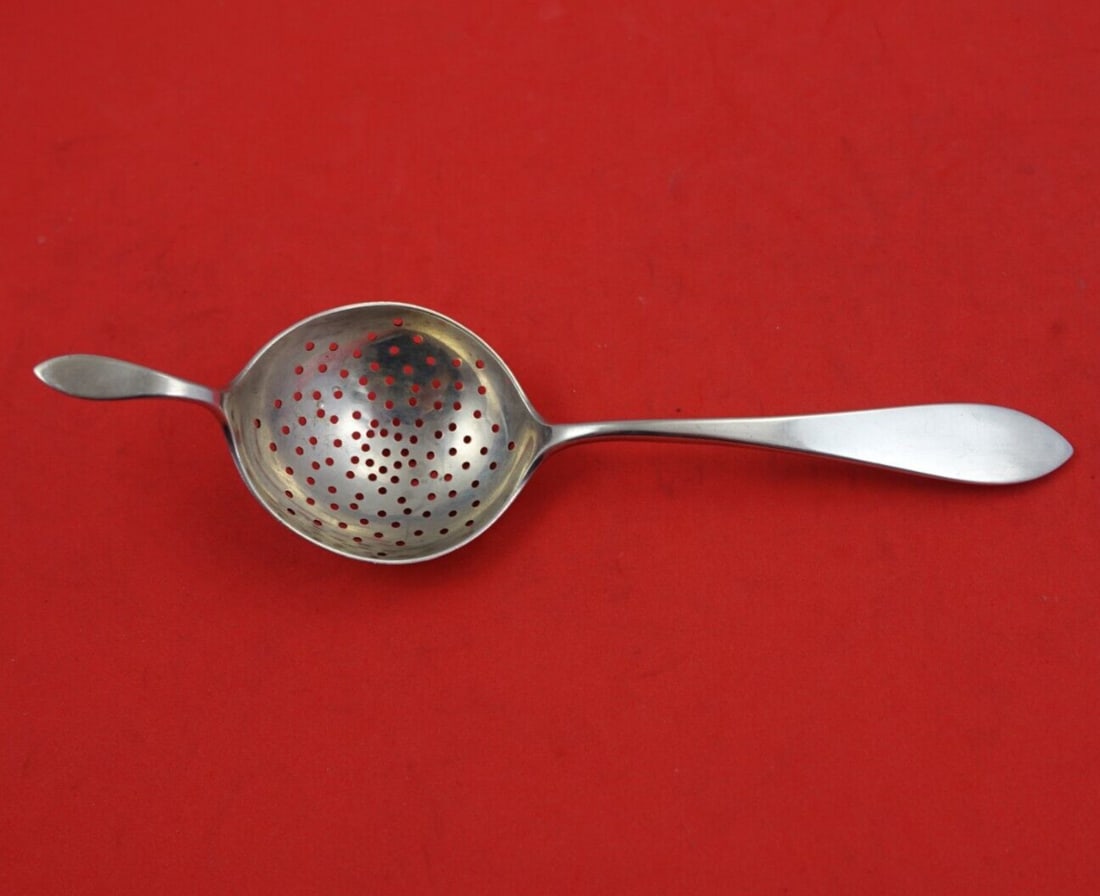 Old Newbury Crafters Sterling Silver Tea Strainer 5 7/8" Vintage 1800-1849: Old Newbury Crafters Sterling Silver Tea Strainer 5 7/8" Vintage 1800-1849 Discover a beautiful piece of history with this Old Newbury Crafters Sterling Silver Tea Strainer. Crafted in the early 19th