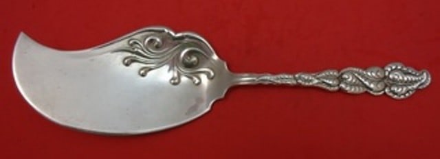 Tiffany and Co Ailanthus Sterling Silver Ice Cream Slice 11 3/8 inches: Tiffany and Co Ailanthus Sterling Silver Ice Cream Slice 11 3/8 inches This exquisite Ailanthus ice cream slice from Tiffany & Co. is a remarkable serving piece crafted in sterling silver. Measuring 1