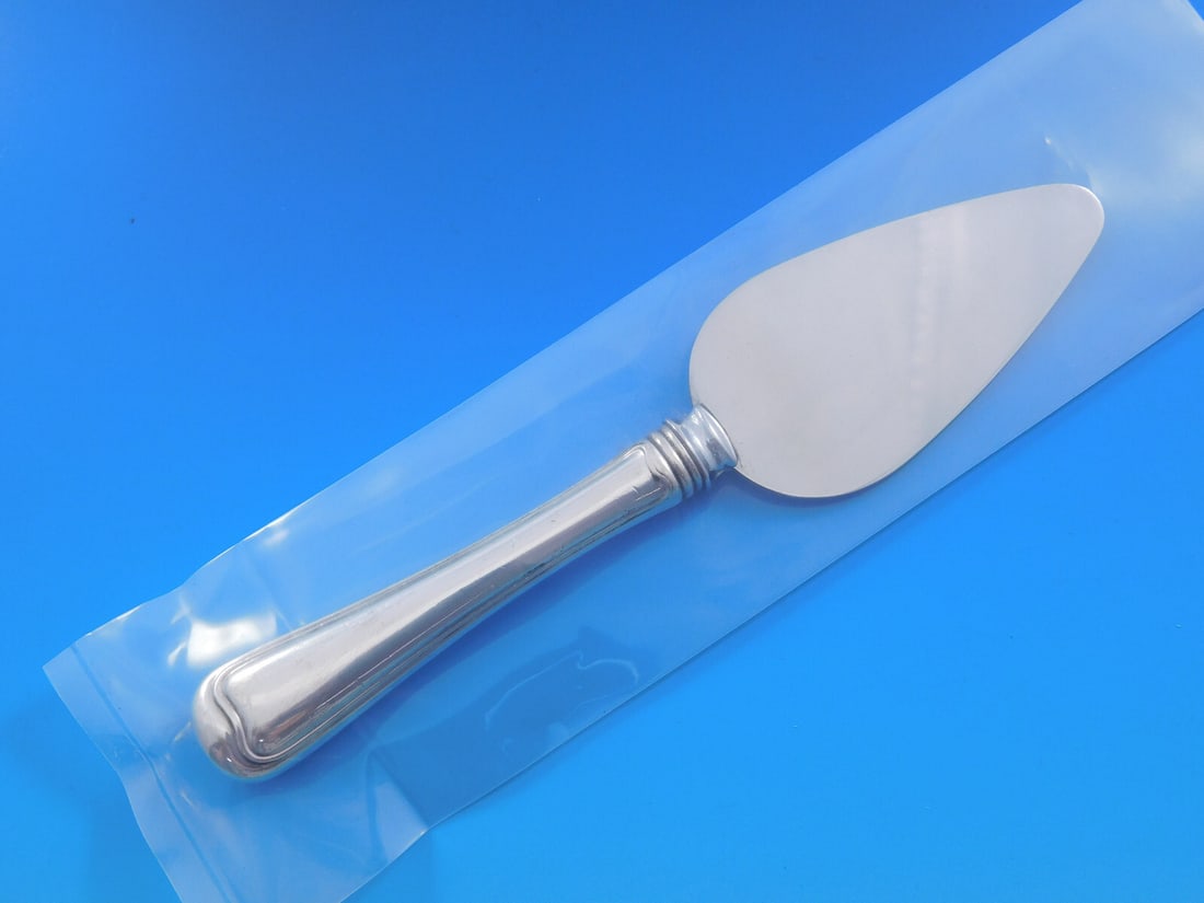 Gorham Old French Sterling Silver Cheese Server Custom 6.5 Inch: Gorham Old French Sterling Silver Cheese Server Custom 6.5 Inch Enhance your dining experience with the Old French cheese server by Gorham, featuring a classic design that adds elegance to any table s