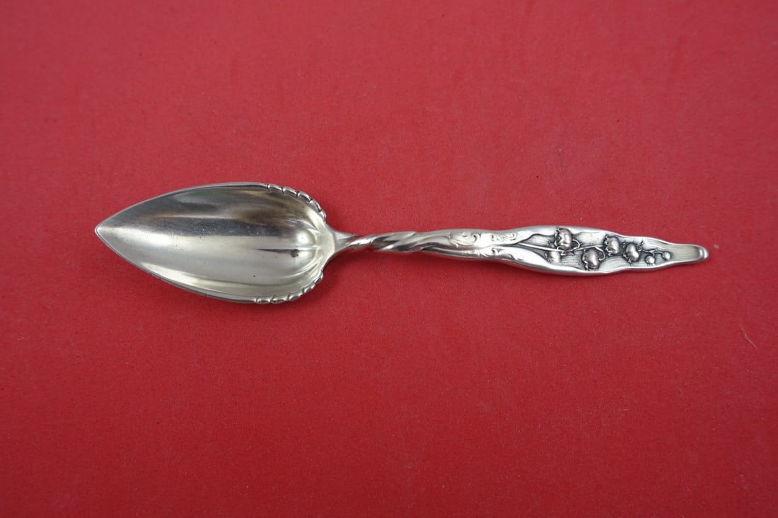 Whiting Sterling Silver Lily of the Valley Fluted Spoon 5 1/4" (1 of 2)