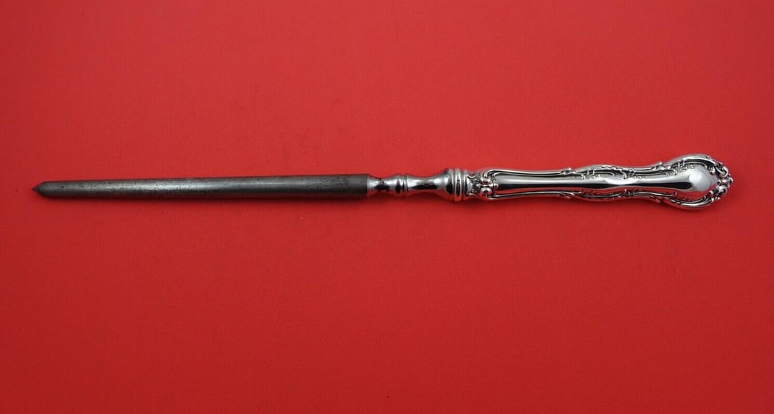 Wallace Old Atlanta Sterling Silver Carving Hone 13.5": Wallace Old Atlanta Sterling Silver Carving Hone 13.5" Explore the elegance of the Old Atlanta carving hone by Wallace, crafted from high-quality sterling silver. This exquisite piece features a hollo