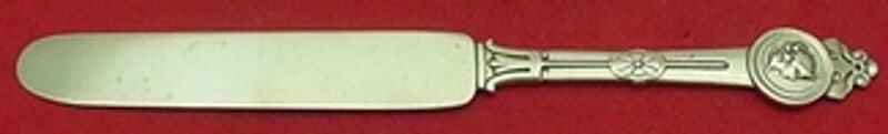 Gorham Medallion Sterling Silver Knife 7 3/8 inches with Queen's Head: Gorham Medallion Sterling Silver Knife 7 3/8 inches with Queen's Head This exquisite Gorham Medallion knife features a classic flat handle design crafted from sterling silver. Measuring 7 3/8 inches,