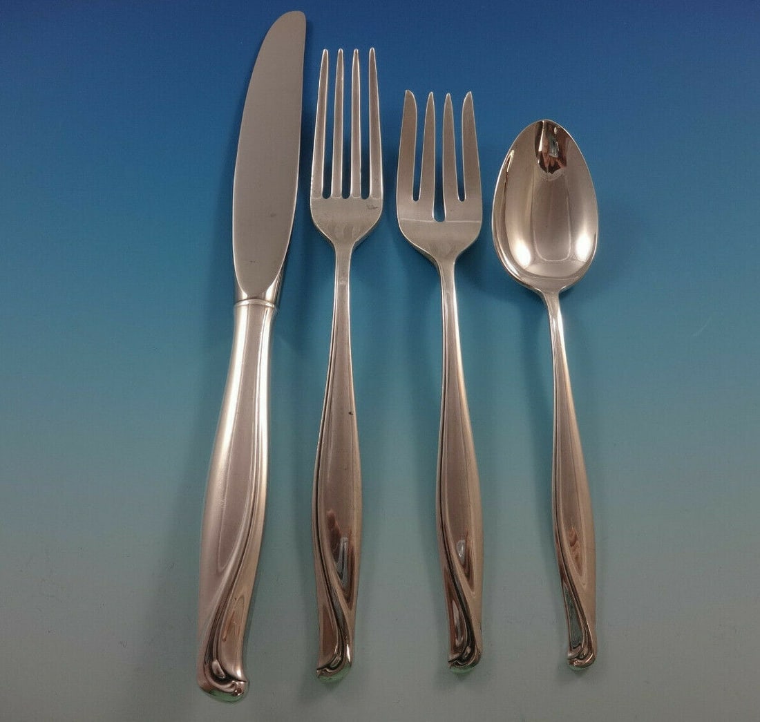 Alvin Spring Bud Sterling Silver 4-Piece Place Setting: Alvin Spring Bud Sterling Silver 4-Piece Place Setting This exquisite 4-piece place setting from the Spring Bud pattern by Alvin is crafted from high-quality sterling silver, showcasing a timeless des