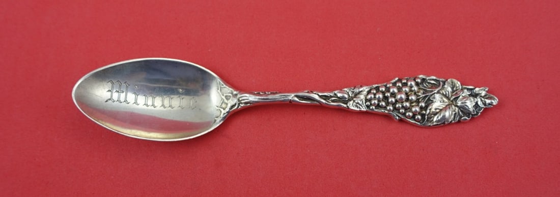 Watson Fruit Series Sterling Teaspoon Grapes Motif Minnie Monogram 5 7/8 Inch (1 of 2)