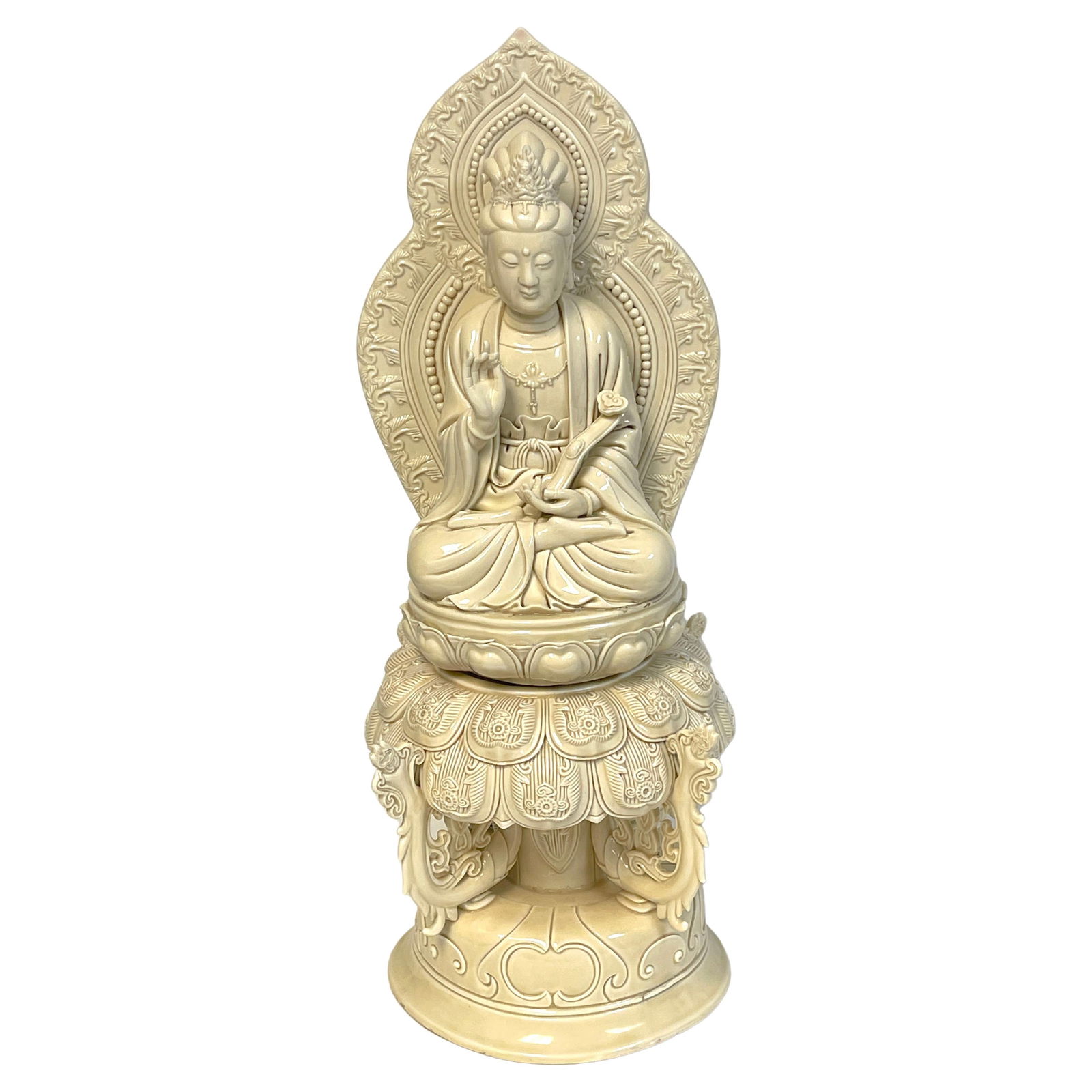 19th Century Chinese Blanc-de-Chine Guanyin Altar Piece Porcelain: 19th Century Chinese Blanc-de-Chine Guanyin Altar Piece Porcelain This exquisite Chinese Blanc-de-Chine Seated Guanyin Altar Piece showcases the artistry of the 19th to 20th century. Standing at 21 in