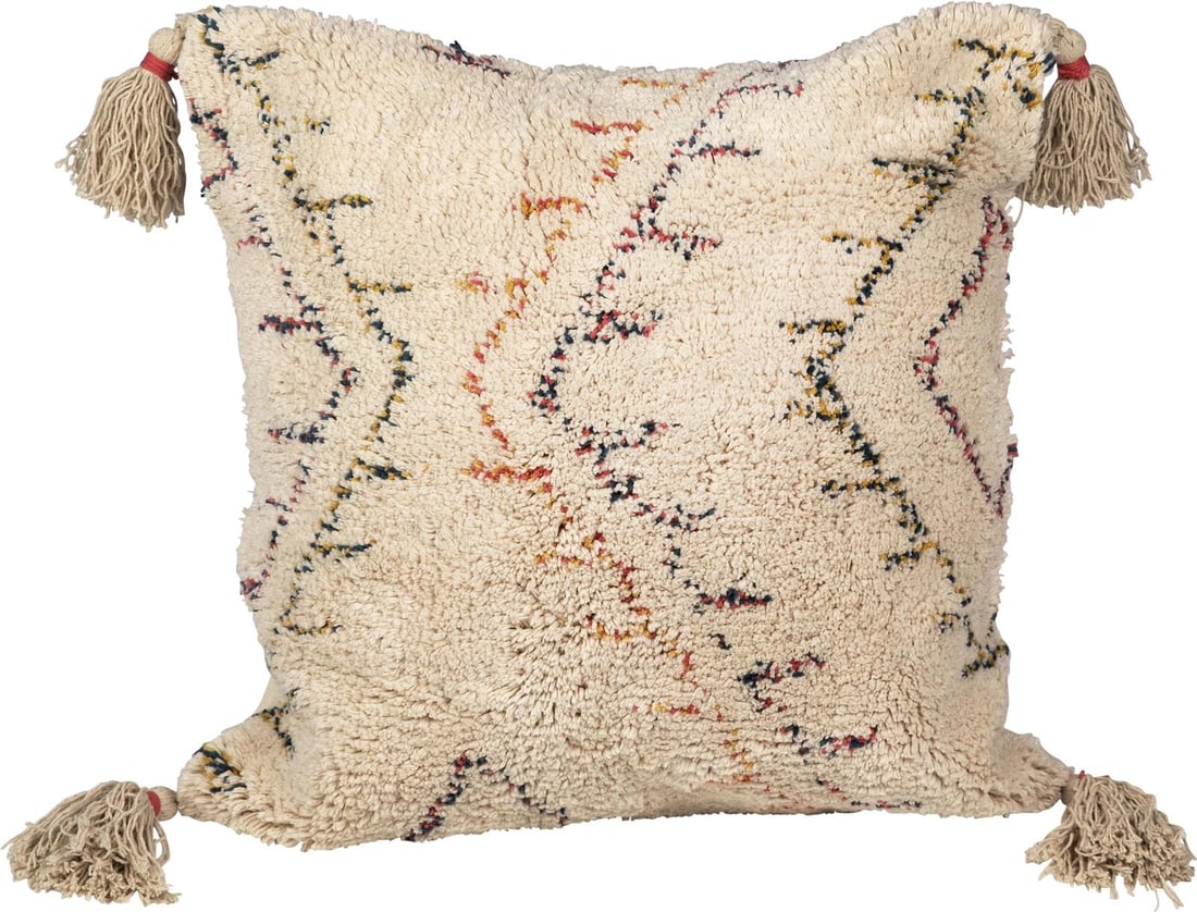 Avery 20x20 Handwoven Pillow Beige Multicolor Transitional Decor: Avery 20x20 Handwoven Pillow Beige Multicolor Transitional Decor Introducing the Avery 20x20 Pillow, a stunning addition to your home decor that combines traditional handwoven artistry with a transiti