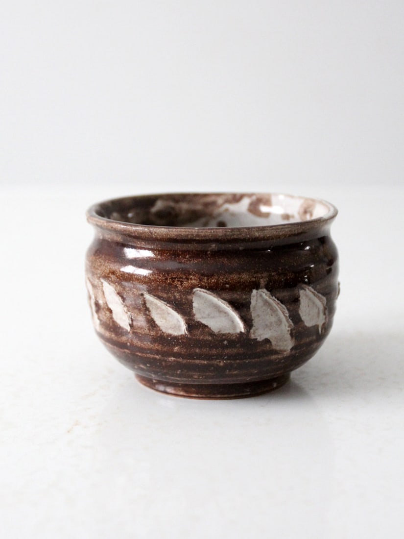 Handmade Vintage Studio Pottery Bowl with Brown Glaze and Etched Design (1 of 9)