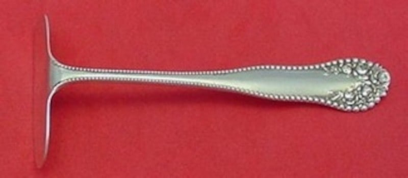 Sterling Silver Lancaster Pattern Baby Food Pusher by Gorham 3 7/8 Inch: Sterling Silver Lancaster Pattern Baby Food Pusher by Gorham 3 7/8 Inch This Lancaster pattern baby food pusher by Gorham is crafted from sterling silver and measures 3 7/8 inches in length. It is not