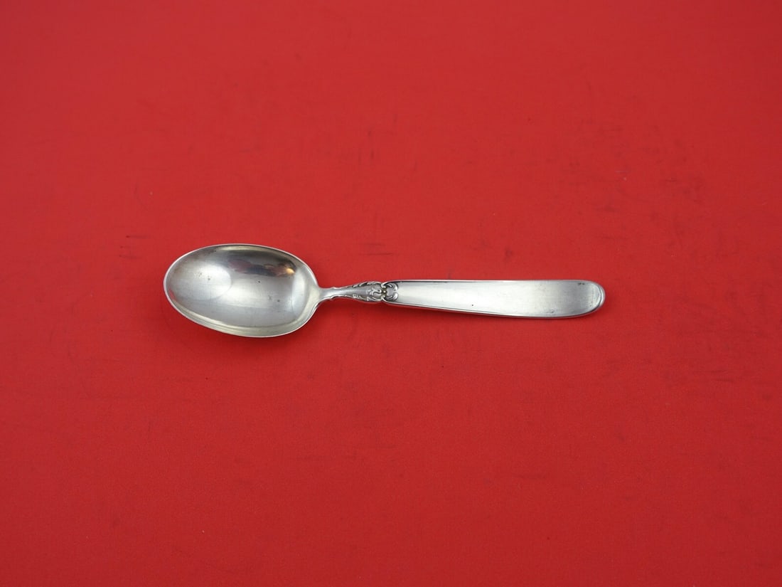 Camusso Portofino Sterling Silver Teaspoon 5 1/4 Inch: Camusso Portofino Sterling Silver Teaspoon 5 1/4 Inch This elegant Portofino teaspoon by Camusso is crafted from high-quality sterling silver, measuring 5 1/4 inches in length. The classic design is p
