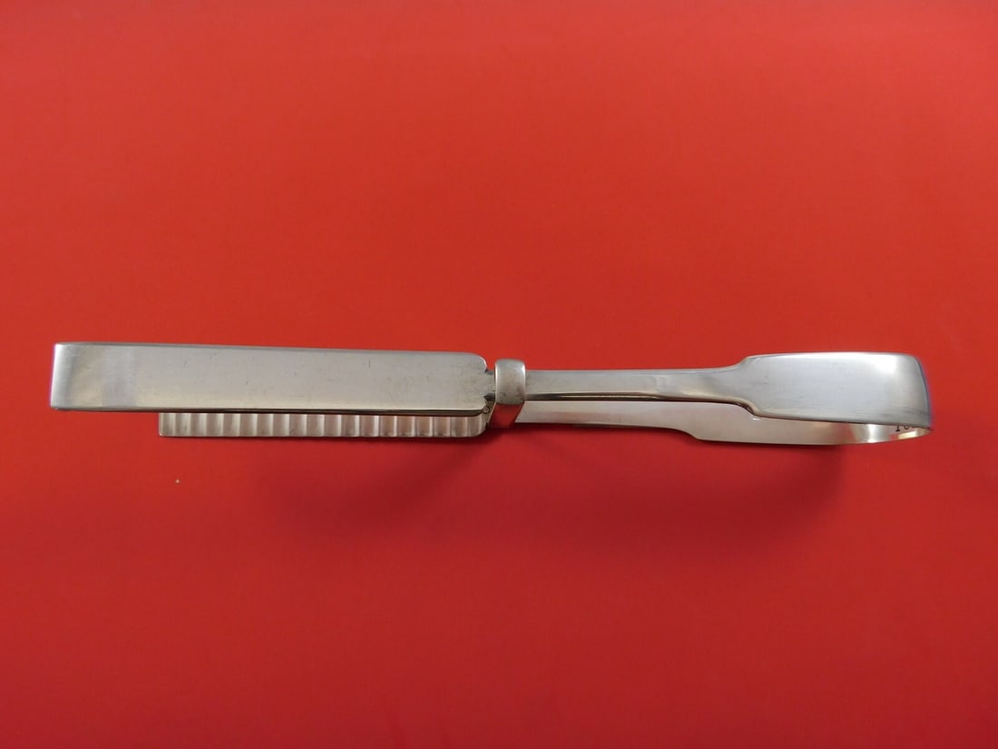 William & Samuel Knight Georgian Sterling Silver Asparagus Tongs 9.5 inches: William & Samuel Knight Georgian Sterling Silver Asparagus Tongs 9.5 inches This exquisite English Georgian asparagus tong, crafted by William and Samuel Knight in London in 1812, showcases the elegan