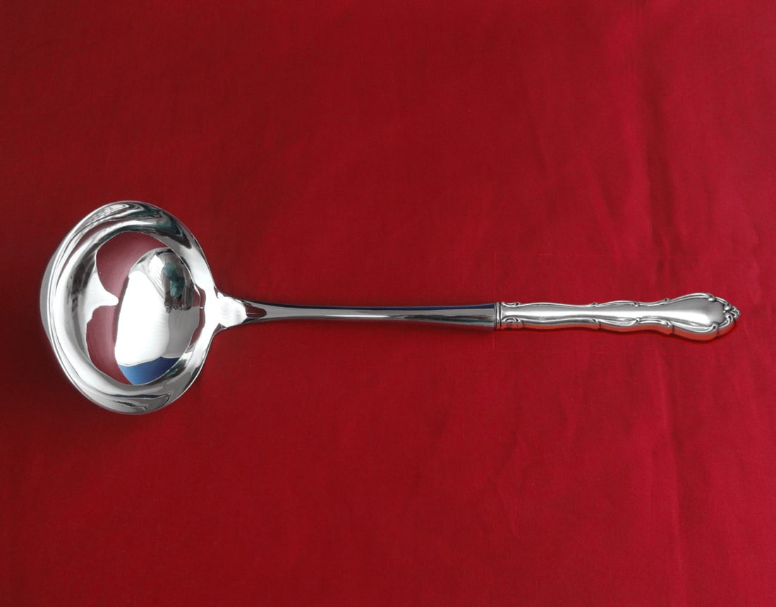 Towle Fontana Sterling Silver Soup Ladle Custom 10 1/2 Inches: Towle Fontana Sterling Silver Soup Ladle Custom 10 1/2 Inches This impressive Fontana soup ladle by Towle is crafted from sterling silver with a custom-made hollow handle and a stainless implement. Me