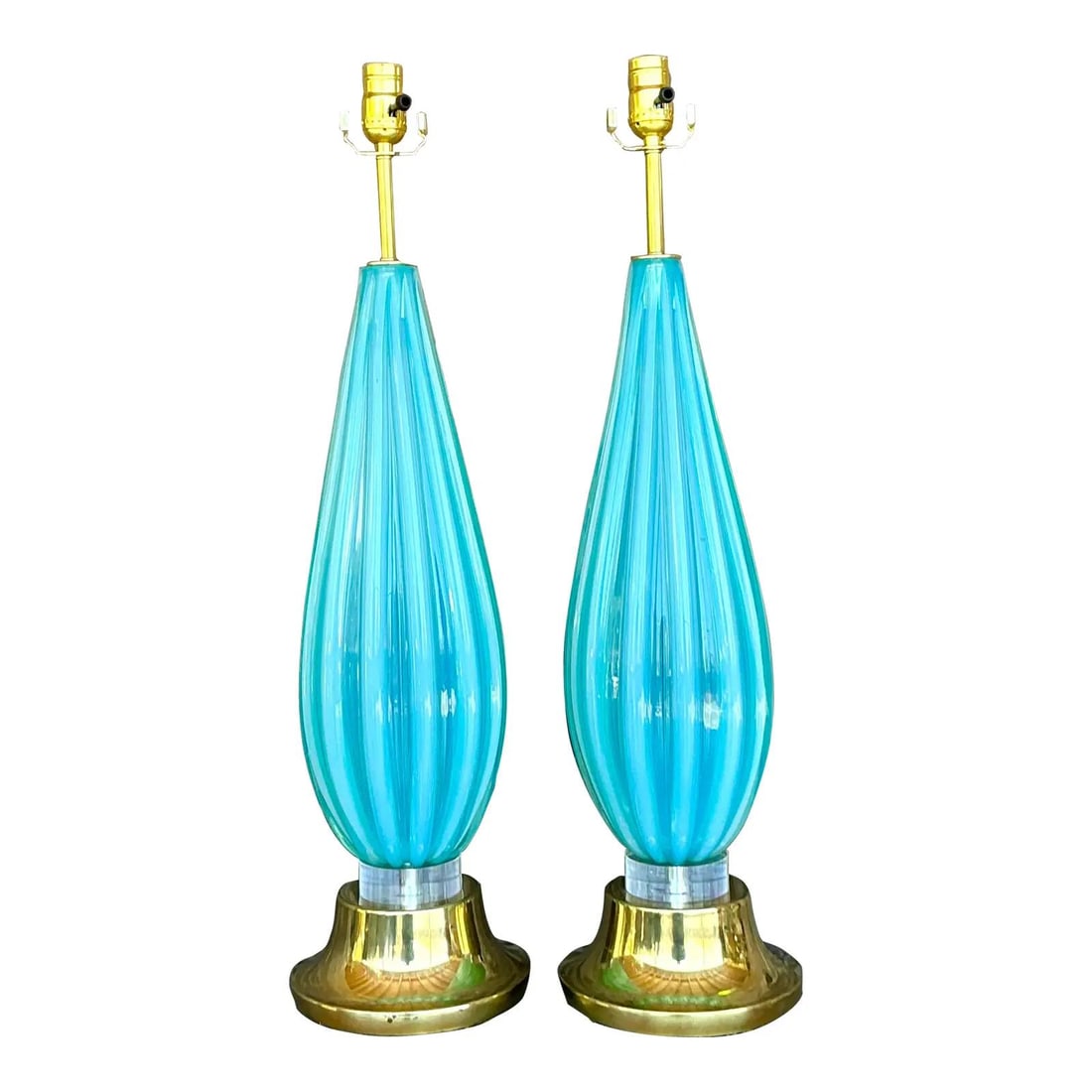 Vintage Italian Murano Style Turquoise Glass Lamps Pair 27.25" Tall: Vintage Italian Murano Style Turquoise Glass Lamps Pair 27.25" Tall Illuminate your space with the captivating beauty of this pair of vintage Italian glass lamps, crafted in the exquisite style of
