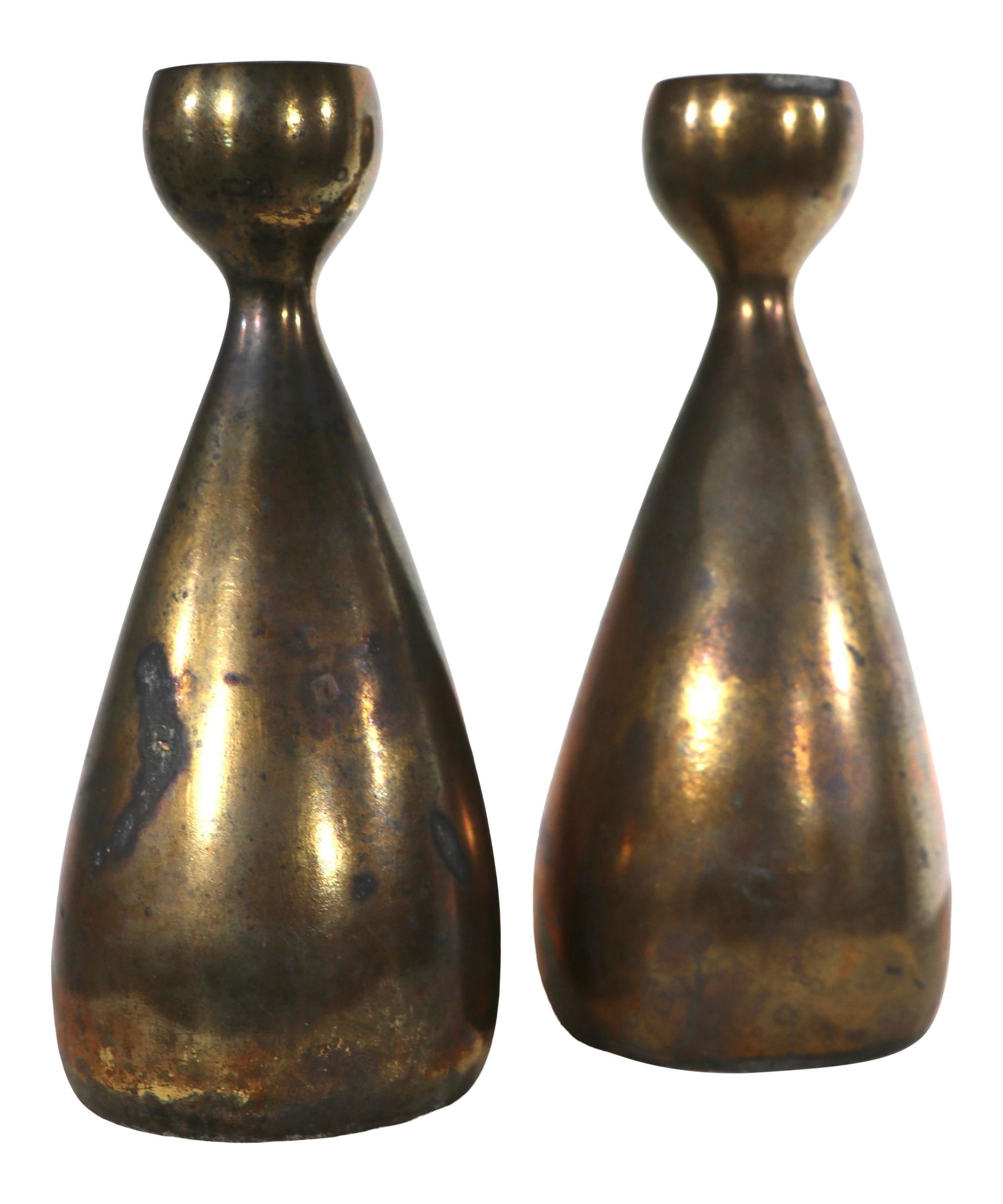 Ben Seibel Jenfred Mid Century Brass Finish Candlesticks Pair: Ben Seibel Jenfred Mid Century Brass Finish Candlesticks Pair Enhance your home decor with this chic and stylish pair of Jenfred candlesticks designed by Ben Seibel. Crafted in a brass finish, these