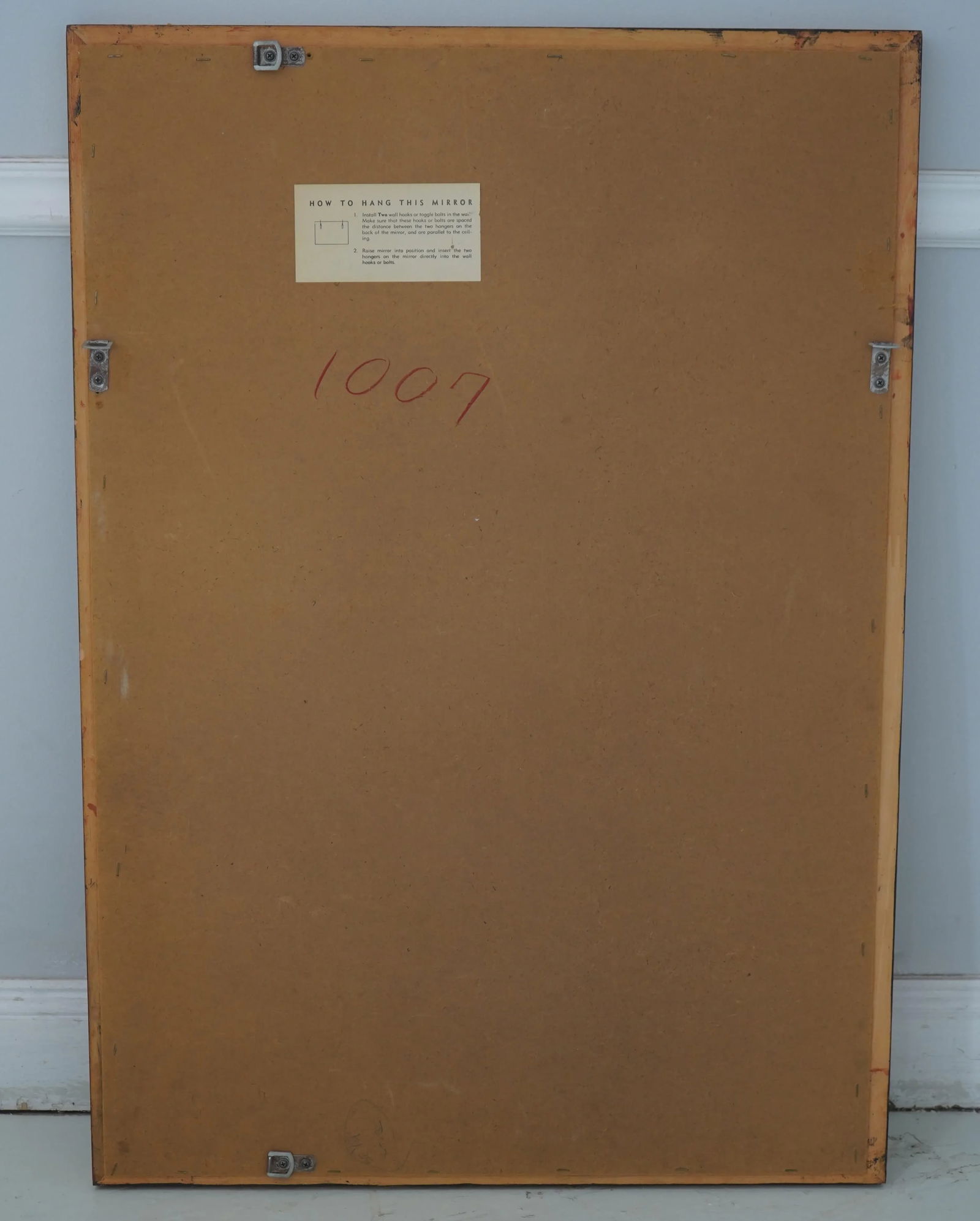 Elegant Gold Framed Rectangular Mirror Versatile Hanging Design - 8