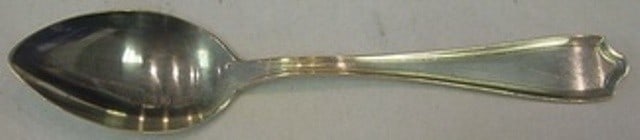 Alvin Maryland Sterling Silver Teaspoon 5 3/4 inch Flatware: Alvin Maryland Sterling Silver Teaspoon 5 3/4 inch Flatware This exquisite teaspoon is part of the Maryland pattern by Alvin, crafted from high-quality sterling silver. Measuring 5 3/4 inches, this fl