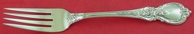 Towle Charlemagne Vintage Sterling Silver Regular Fork 7.5": Towle Charlemagne Vintage Sterling Silver Regular Fork 7.5" This vintage Charlemagne regular fork, crafted by Towle, measures 7 1/2 inches and is made of high-quality sterling silver. The fork feature