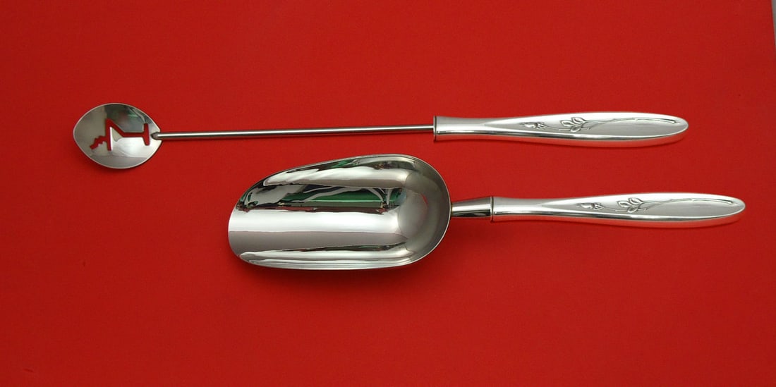 Towle Sterling Silver Rose Solitaire 2pc Bar Set Martini Spoon Ice Scoop: Towle Sterling Silver Rose Solitaire 2pc Bar Set Martini Spoon Ice Scoop Elevate your cocktail experience with this exquisite 2-piece bar set from Towle, crafted from high-quality sterling silver. Thi