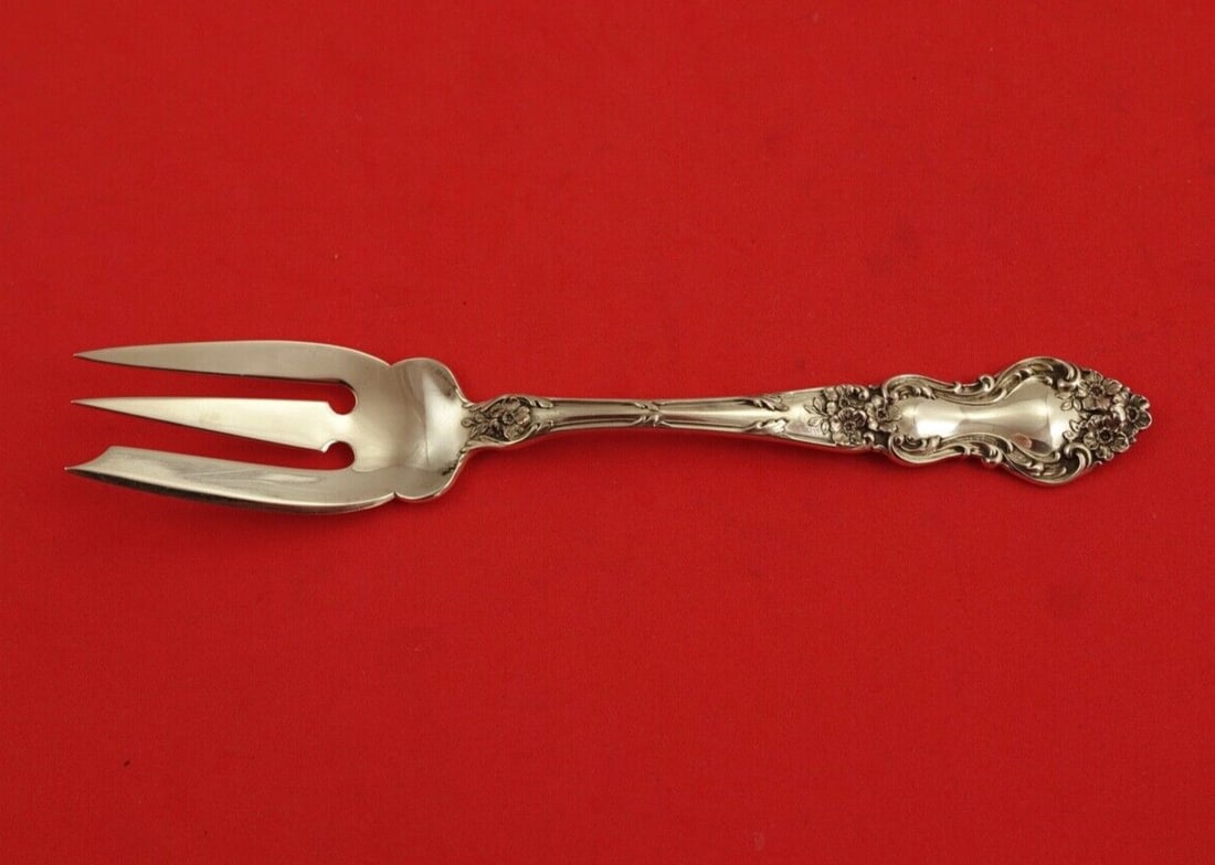 Wallace Meadow Rose Sterling Silver 6 Inch Pastry Fork 3-Tine: Wallace Meadow Rose Sterling Silver 6 Inch Pastry Fork 3-Tine This elegant Meadow Rose pastry fork features a beautifully crafted 3-tine design, perfect for serving pastries with style. Made of high-q