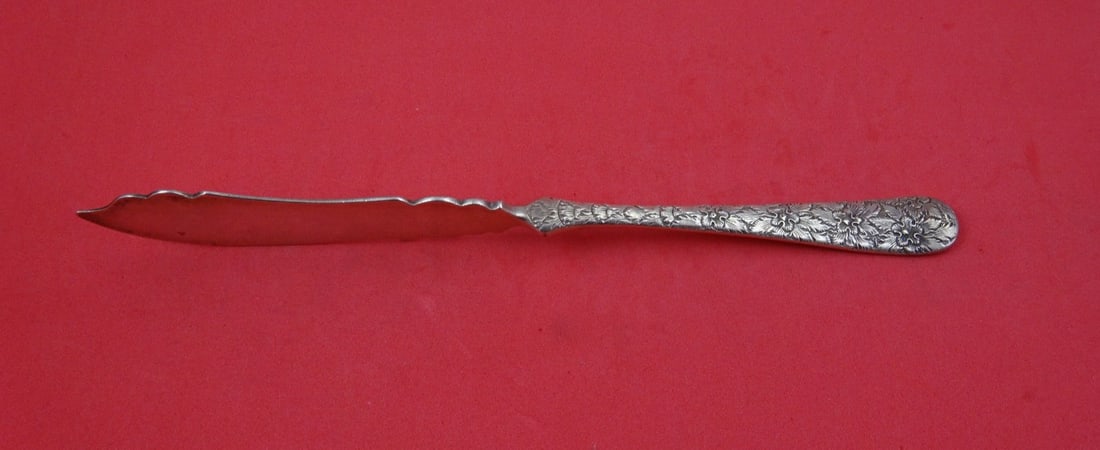 Sterling Silver Master Butter Knife with Twisted Handle by Shiebler 7.75 Inch: Sterling Silver Master Butter Knife with Twisted Handle by Shiebler 7.75 Inch This is a sterling silver flat handle master butter knife crafted by Shiebler in the Pattern Unknown design. It features a