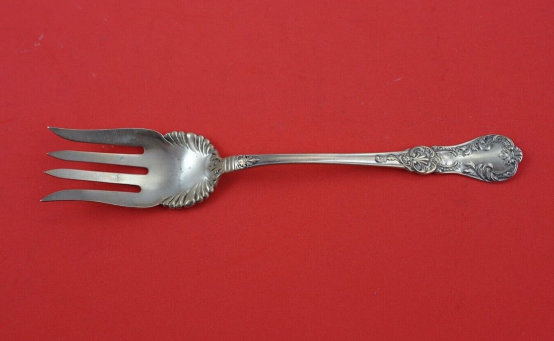 Watson Sterling Silver Serving Fork 7 1/8" Unknown Pattern: Watson Sterling Silver Serving Fork 7 1/8" Unknown Pattern This exquisite serving fork, crafted by Watson, showcases a timeless design from the 1850-1899 era. Made of high-quality sterling silver, thi