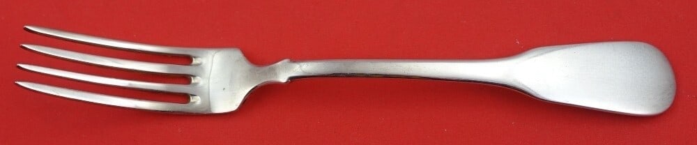 Pampaloni Olympia Sterling Silver Regular Fork 7 1/8 Inch: Pampaloni Olympia Sterling Silver Regular Fork 7 1/8 Inch Elevate your dining experience with this exquisite Olympia Regular Fork by Pampaloni. Crafted from high-quality sterling silver, this fork mea