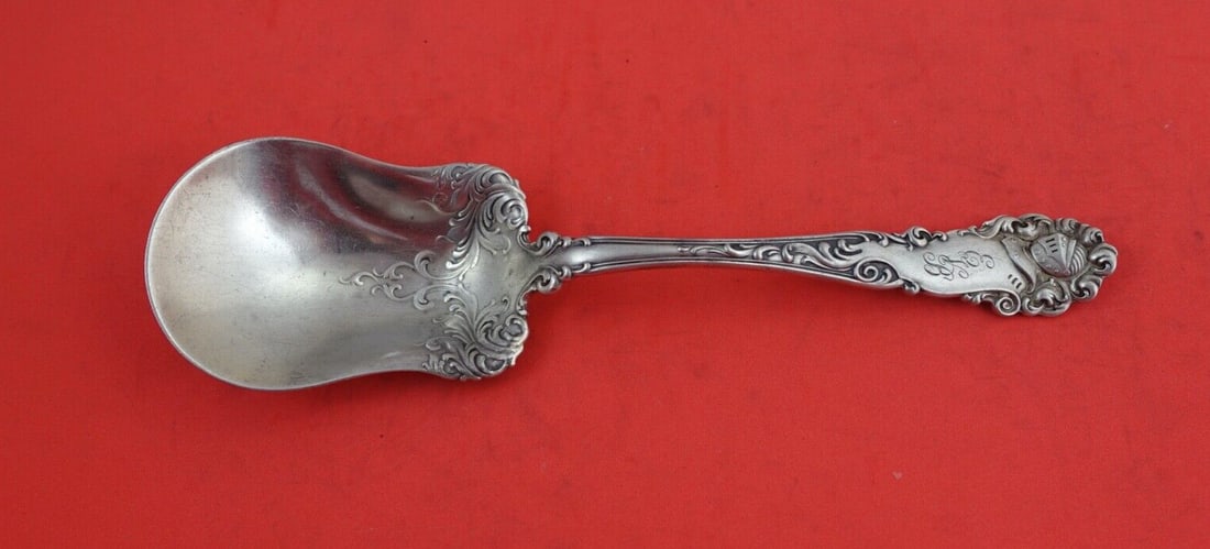 Alvin Edward VII Sterling Silver Berry Spoon 8 3/8 inches: Alvin Edward VII Sterling Silver Berry Spoon 8 3/8 inches This exquisite berry spoon is crafted from high-quality sterling silver and features the elegant Edward VII pattern by Alvin. Measuring 8 3/8