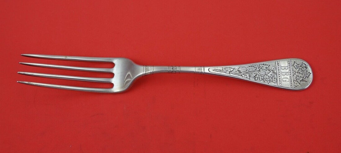 Tiffany & Co King William Sterling Silver Fork with Grape Design 7 3/4: Tiffany & Co King William Sterling Silver Fork with Grape Design 7 3/4 This exquisite King William engraved fork from Tiffany & Co. features a stunning grape design and is crafted from high-quality st