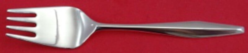 Reed and Barton Diamond Sterling Silver Baby Fork 4.5 inches: Reed and Barton Diamond Sterling Silver Baby Fork 4.5 inches This exquisite baby fork from Reed and Barton features the elegant Diamond pattern, crafted from high-quality sterling silver. Measuring 4