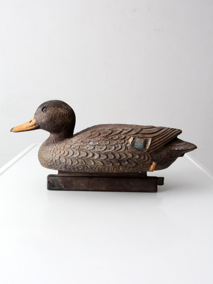 Flambeau Mallard Decorative Duck Decoy With Molded Feather Design: Flambeau Mallard Decorative Duck Decoy With Molded Feather Design This late 20th century Flambeau mallard duck decoy features molded feather detailing and traditional coloring. Produced in Wisconsin d