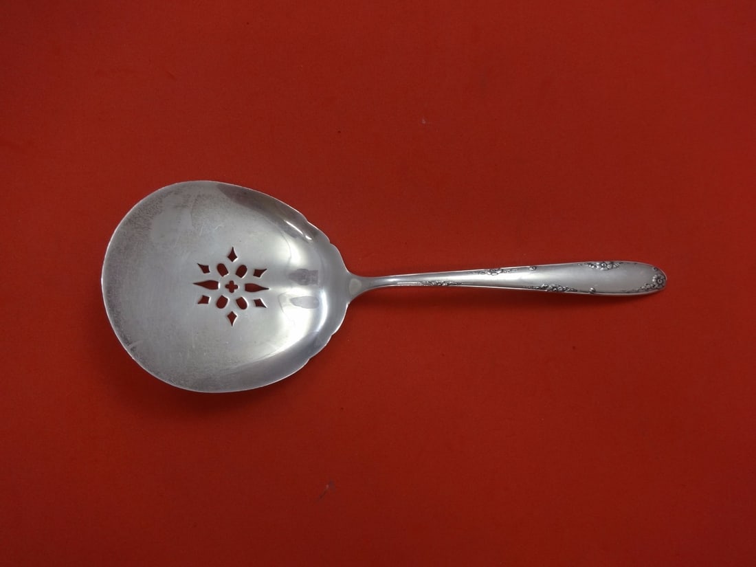 Towle Madeira Sterling Silver Tomato Server 7 1/4" Serving Piece: Towle Madeira Sterling Silver Tomato Server 7 1/4" Serving Piece Enhance your dining experience with the exquisite Madeira Tomato Server by Towle. Crafted from high-quality sterling silver, this servi