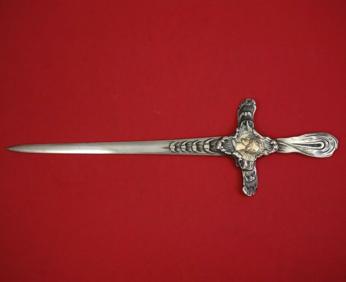 Shiebler Sterling Silver Page Turner Medallion Etruscan 14k Gold: Shiebler Sterling Silver Page Turner Medallion Etruscan 14k Gold This exquisite page turner from Shiebler, known as the Medallion or Etruscan pattern, showcases a remarkable combination of artistry an