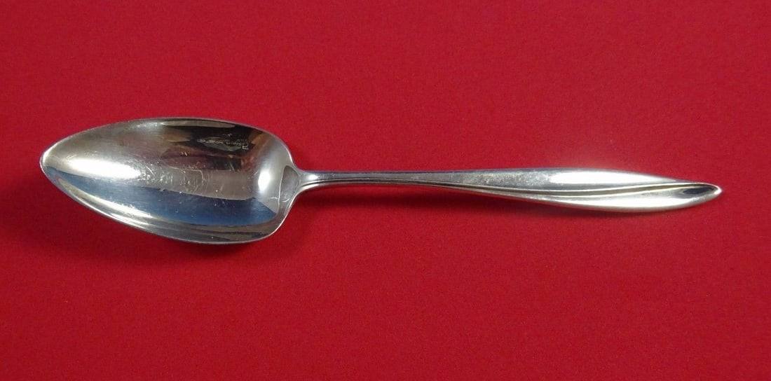 Gorham Firelight Sterling Silver Teaspoon 6 1/8 Inch: Gorham Firelight Sterling Silver Teaspoon 6 1/8 Inch This exquisite teaspoon from the Firelight pattern by Gorham is crafted from high-quality sterling silver. Measuring 6 1/8 inches, this flatware pi