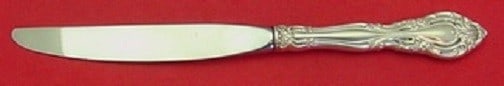 Alvin Vivaldi Sterling Silver Regular Knife Modern 9 1/4": Alvin Vivaldi Sterling Silver Regular Knife Modern 9 1/4" Introducing the Vivaldi by Alvin Sterling Silver Regular Knife, a stunning piece crafted in the elegant Vivaldi pattern. This modern knife mea