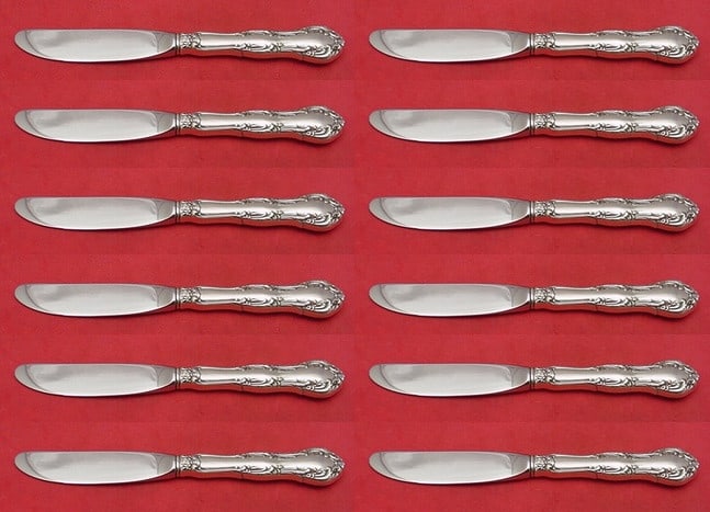 Wallace Old Atlanta Sterling Silver Butter Spreader Set 12 pcs: Wallace Old Atlanta Sterling Silver Butter Spreader Set 12 pcs Enhance your dining experience with this elegant 12-piece butter spreader set from the Old Atlanta pattern by Wallace. Each spreader feat